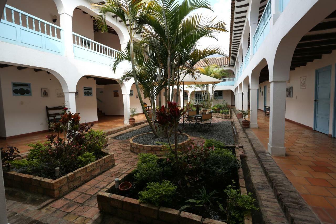 Hotel Aqua Vitae 莱瓦镇 外观 照片