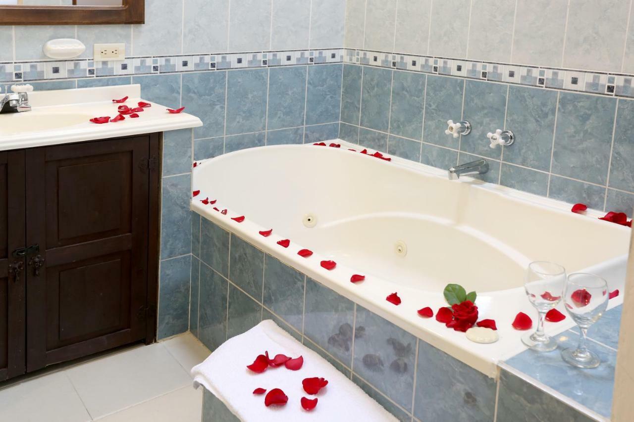 Hotel Aqua Vitae 莱瓦镇 外观 照片